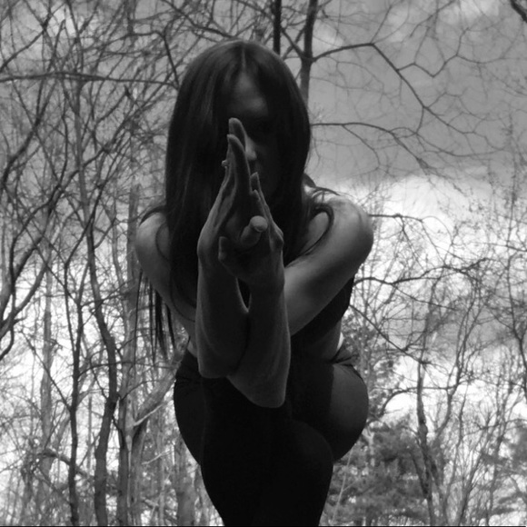 Meet your Posher, Silvia - Picture 1 of 1